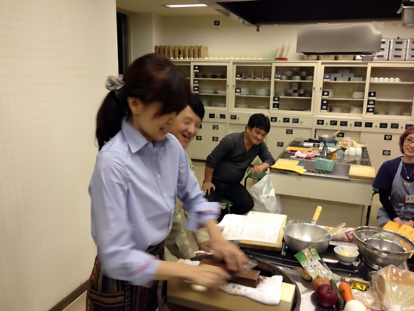 厚美先生の砥ぎ風景