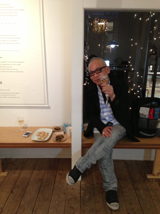 YELLOWS PLUSの展示会場