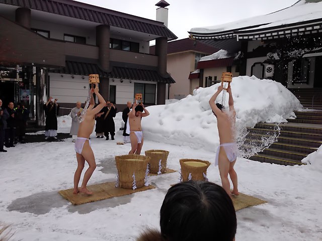 荒行から帰ったお坊さんたち