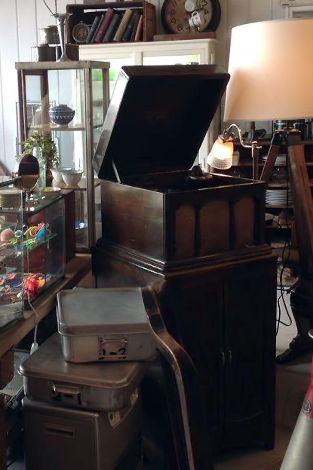蓄音機 ビクトローラ