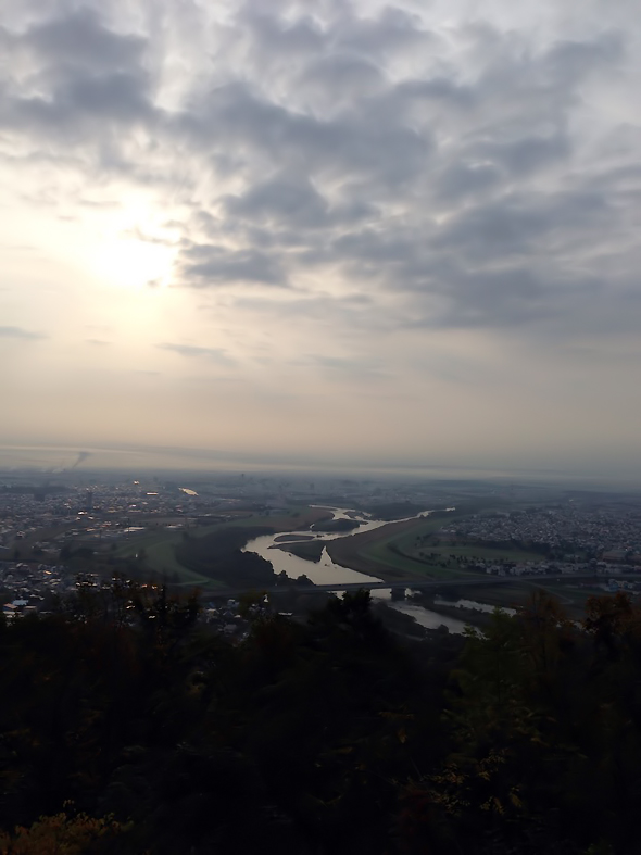 嵐山から望む石狩川
