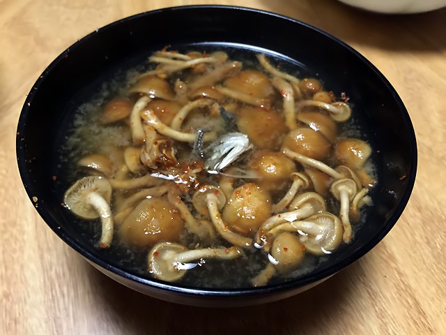 なめこの味噌汁