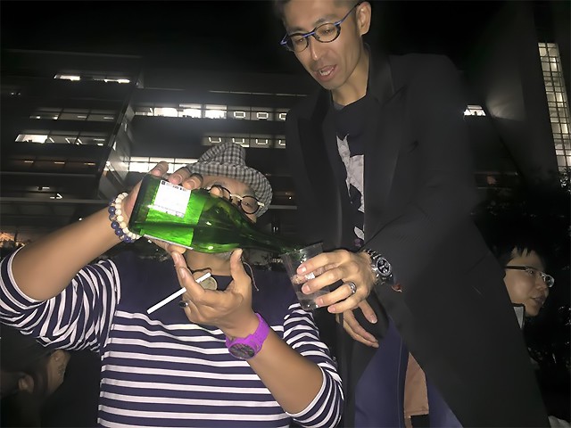 芝生宴会06